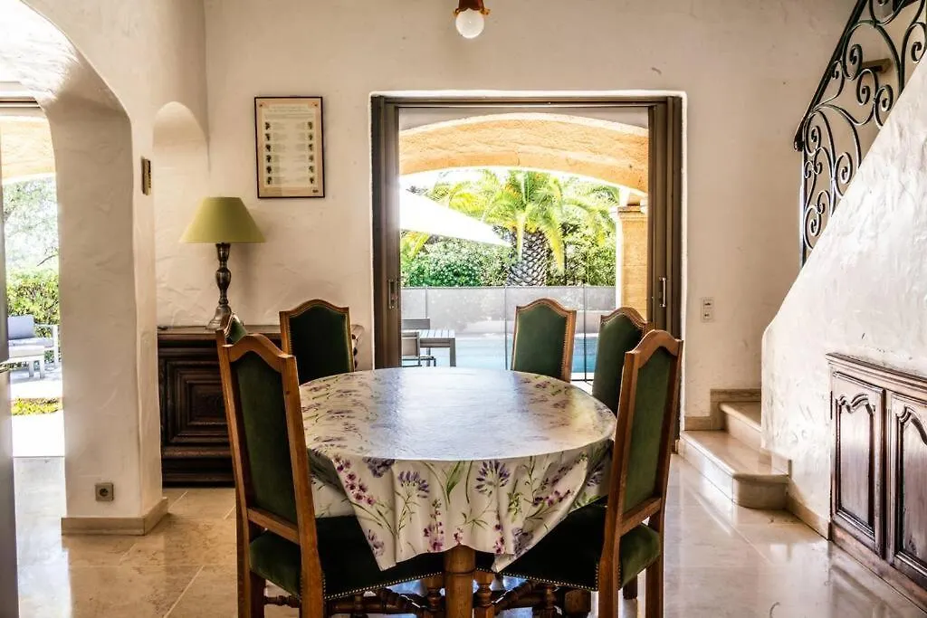 Villa Avec Piscine 8 Personnes Frejus